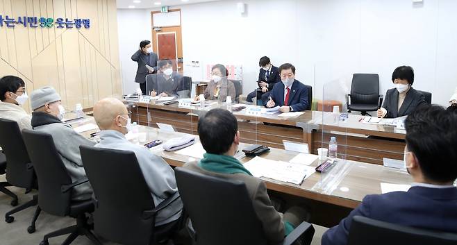 광명시는 1월 26일 시청 영상회의실에서 종교지도자 간담회를 열었다. / 사진제공=광명시