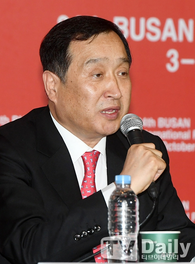 전양준 부산국제영화제 집행위원장