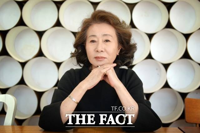 윤여정이 미국 연기대상 20관왕이라는 쾌거를 달성했다. 이와 더불어 그가 활약한 '미나리'의 오스카 레이스를 향한 기대감도 충만하다. /더팩트 DB