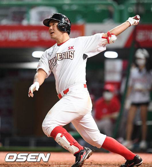 [OSEN=박준형 기자] SK 와이번스 유니폼을 입고 프로 무대에 뛰어든 '인천 토박이' 이재원.