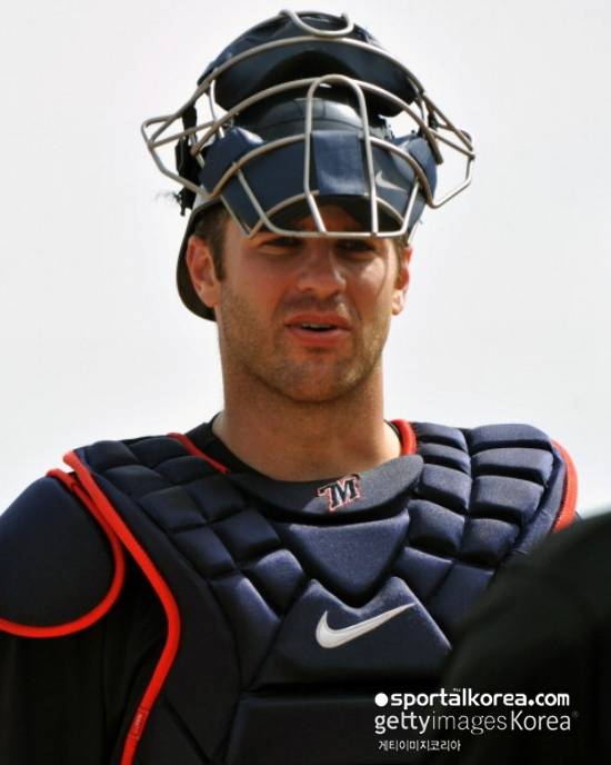 조 마우어는 11년 전 역대 포수 최고 계약을 따냈다