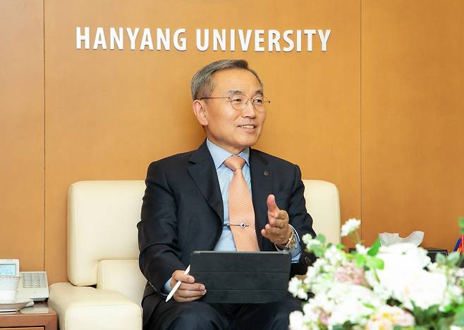 김우승 한양대 총장(국가산학연협력위원회 공동위원장)