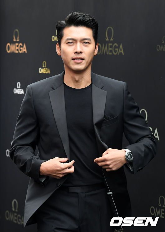[OSEN=지형준 기자]배우 현빈이 포토타임을 갖고 있다. /jpnews@osen.co.kr