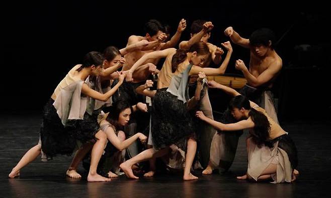 휴먼스탕스의 ‘돌’ (아르코예술극장 2월 27,28일). 한국문화예술위원회 제공