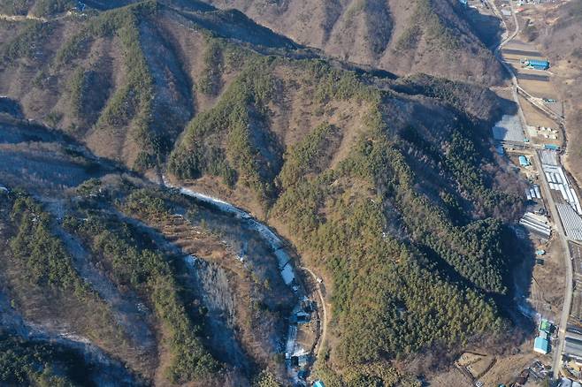 SK연수원이 건립되는 영동군 학산면 도덕리 부지. 영동군 제공.