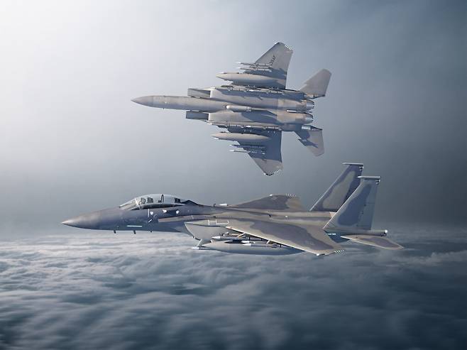 F-15EX는 최대 12발의 공대공 미사일을 장착할 수 있으며, 향후에는 미 공군이 개발 중인 AGM-183 ARRW 극초음속 비행체 유도무기를 탑재할 가능성도 점쳐지고 있다. 사진=보잉