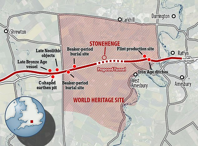 스톤헨지 부근 지하터널 공사 부지에서 진행한 예비발굴조사에서 발견된 유적들의 위치를 나타낸 지도.