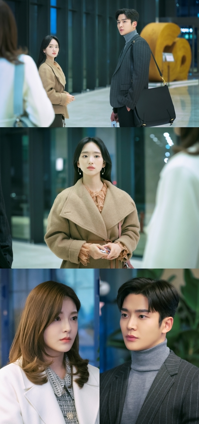 Newface appears in front of Won Jin-A and RO WOON.On February 9, JTBCs monthly drama, The Lipstick Do Not Do It (played by Chae Yoon/directed by Lee Dong-yoon) unveiled the scene where Yun Sung-ah (Won Jin-A) is facing three-way confrontation with former woman Friend of RO WOON, who is in a fake love.In the public photos, Yun Sung-ah and Chae Hyun-seung, who were just leaving work, focus their attention on the company lobby by facing Han Seo-yeon (Han Chae-kyung), former female friend of Chae Hyun-seung.Above all, the appearance of the former woman Friend seems to be unexpected at all, and the face of Chae Hyun Seung is hard and hard, so it is not easy to plant.Chae Hyun-seungs attitude, which is cold in the appearance of Han Seo-yeon, causes more tension.In addition, Yun Sung-ah is always affectionate and thoughtful to himself, so he can not hide his worried eyes when he sees him cold, and he is reading unusual feelings in the expression of Han Seo Yeon looking at Chae Hyun Seung.In the last broadcast, Chae Hyun-seung declared to Yun Sung-ah, who refused his mind, I will stand just that distance that you want.As in the past, the audience is wondering what the whole story of the sudden appearance of Hello and My Dolly Girlfriend to Chae Hyun-seung, who devoted the sunflower to the sunflower.