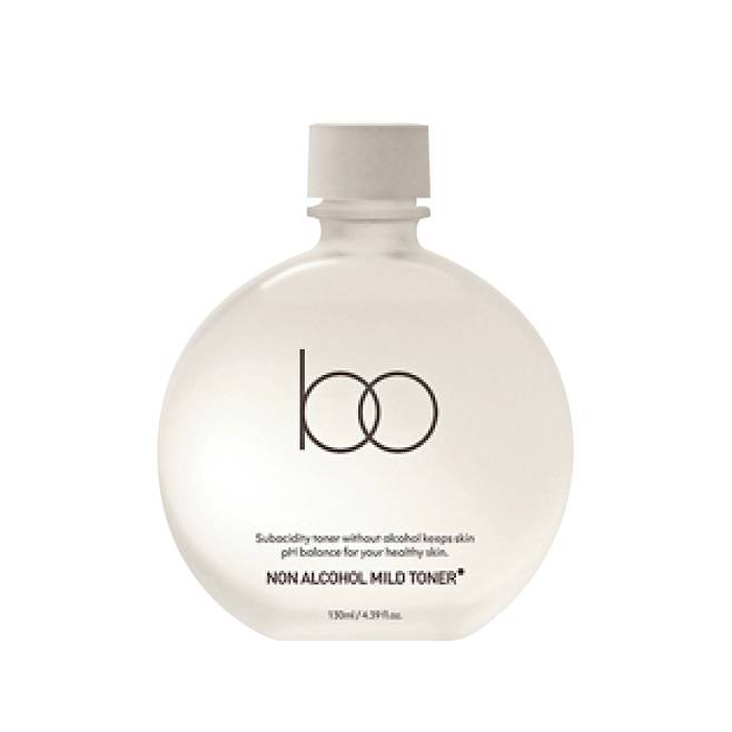 유전자 분석과 피부 측정, 설문 등 3단계를 거쳐 화장품을 정기적으로 구독하는 시스템. 클렌징 로션, 클렌저, 토너, 세럼, 크림 등 5종으로 구성됐다. 월 구독료 14만9천원, Blend Own.