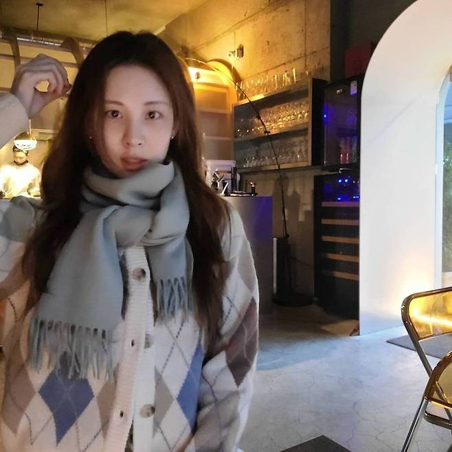 Group Girls Generation member Seohyun has released the latest news.On February 10, Seohyun posted several photos on her Instagram account.In the photo, Seohyun revealed a gentle face without a toilet and emanated a pure charm.A natural atmosphere without embellishment makes the visuals of Seohyun even more prominent.Meanwhile, Seohyun debuted in 2007 with the Girls Generation single The World I Meet Again.Seohyun then proved his ability to act by appearing in many works such as SBS Couple of the Moon - Bobo Sensei, MBC Thieves, Thieves and Time.Seohyun played the role of Cha Ju-eun in JTBC Private Life which ended in November 2020.