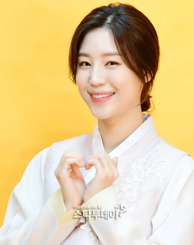 조수연은 기상캐스터 시절 "누구나 관심있어 하는 날씨를 알려주는 기쁨이 있었다"고 돌아봤다. 사진|강영국 기자