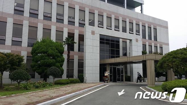 창원지방법원 통영지원 청사 전경.© News1