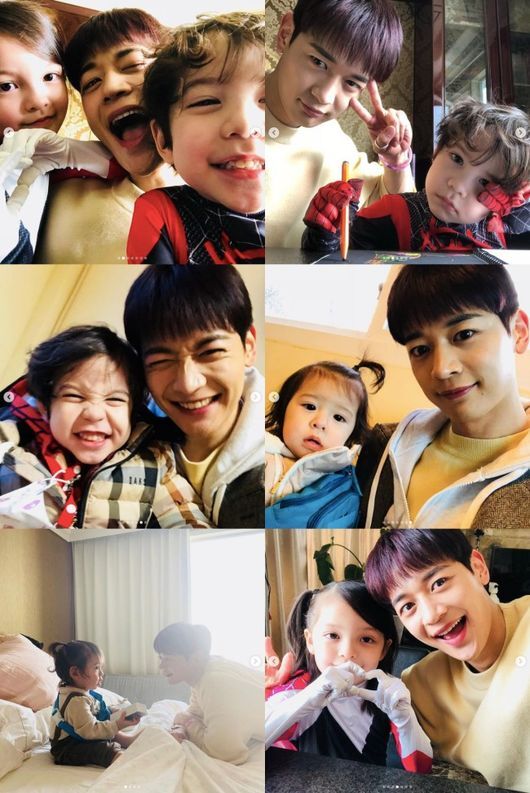 Great release...Smile, the handsome uncle of the worldGroup SHINee member Minho Celebratory photohas released the book.Minho posted several photos on his SNS on the afternoon of the 15th, leaving chicks and unicorn emoticons without any comment.The photo shows Park Joo-ho and Annas children Na-eun, Gunhu, and Qiao Zhenyu Minho.Minho posed with a bright smile with Na-eun and Ghanhu, and also welcomed Qiao Zhenyu sitting in bed.Na-eun and Gunhu, who met Minho, are laughing brightly with a playful expression as if they were happy.Qiao Zhenyu also looks at Minho and builds a lovely Smile.Minho met Chin Gunnabli with Gwang-hee at KBS 2TV entertainment program The Return of Superman, which aired on the afternoon of the 14th.minho SNS