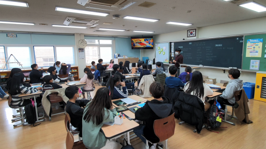 전남교과교육연구회는 전남 일선 학교에 ‘초등 교과별 온라인 학습 콘텐츠 목록’을 보급했다. 사진=전남교과교육연구회 제공