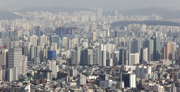 지난 1월 31일 서울 시내에 아파트가 밀집한 모습. /연합뉴스