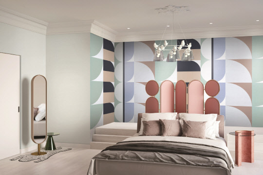 LG지인 벽지 베스띠 제품의 컬러블록 패턴이 적용된 침실 공간. <LG하우시스 제공>