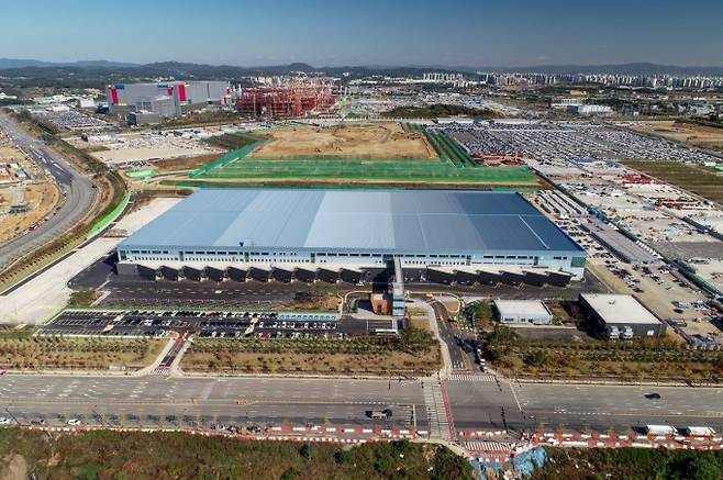 삼성전자 평택 종합물류센터 내 협력사가 파업을 이어가면서 제품 배송에 차질이 이어지고 있다. [사진=삼성전자로지텍]