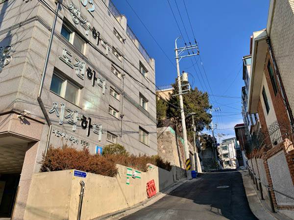 골목엔 청년을 위한 공동주택도 있다.