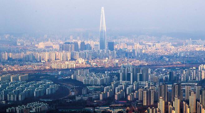 2017년 이후 지난해 5월까지 외국인이 사들인 국내 아파트는 2만3167채. 거래금액은 7조6726억원에 달한다. 취득건수는 ▲2017년 5308건 ▲2018년 6974건 ▲2019년 7371건 ▲2020년 5월까지 3514건으로 증가 추세다. 국가별로 보면 중국인이 가장 많은 1만3573건을 기록했다. /사진=머니투데이