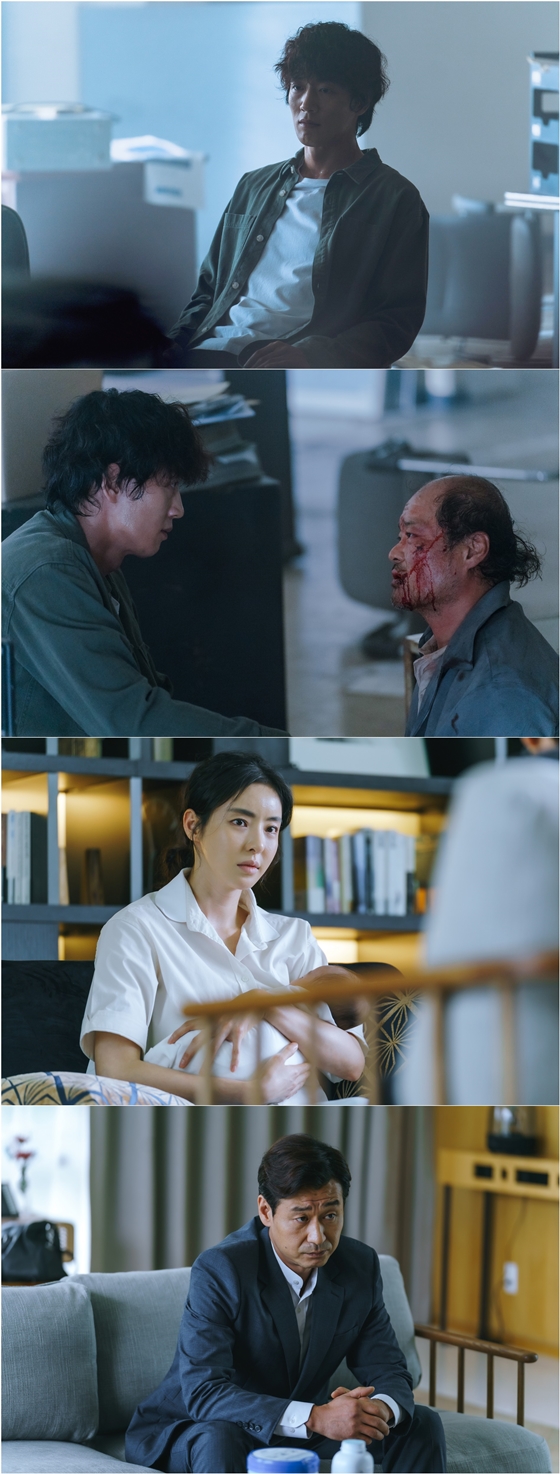 tvN 월화드라마 '루카 :  더 비기닝'에서 김래원이 분노의 반격을 펼친다./사진제공=tvN '루카 : 더 비기닝'