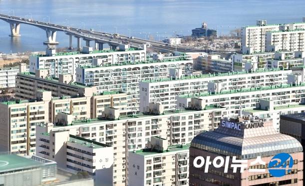 서울 도심 전경. [사진=정소희 기자]
