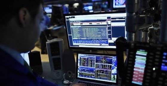 세계 금융시장 정보를 제공하는 블룸버그 단말기. 블룸버그 전 시장은 한 증권사에서 해고된 뒤, 1981년 단말기를 바탕으로 회사를 창업했다. EPA=연합뉴스