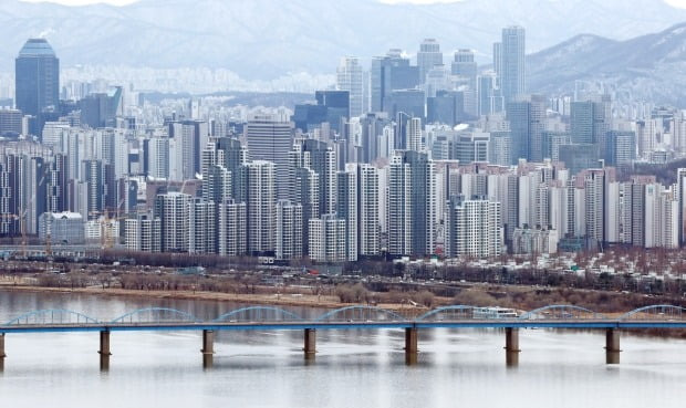 서울 한강 주변 아파트 단지 전경. /연합뉴스