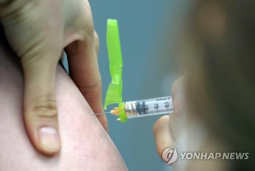 백신 접종 [연합뉴스 자료사진]