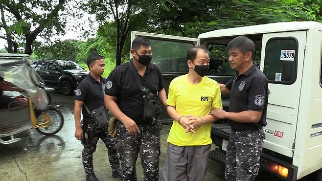지난 2018년 5월30일 마닐라에서 불법 총기와 폭발물 소지 및 취급 관련 혐의로 체포된 백영모 선교사. 사진 대한성결교회 제공