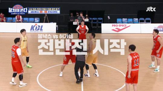 프로스펙스가 뭉쳐야쏜다의 인기에 힘입어 주목받고 있다. <프로스펙스 제공>