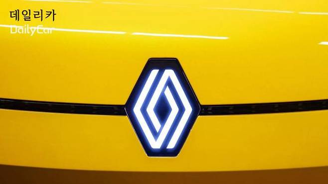 르노 새로운 로고 </figcation>
