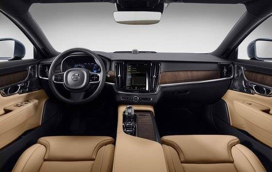 [2021 COTY] 볼보 S90. 사진 볼보