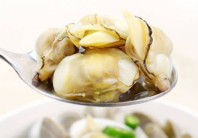 탕으로 끓인 동죽/사진제공=피쉬세일