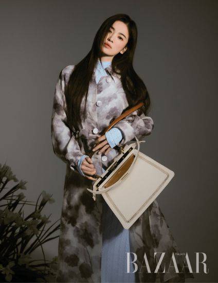 Italian luxury brand Fendi on Feb. 15 announced that it has selected actor Song Hye-kyo as its new global ambassador. It’s the first time the brand has selected a Korean as its brand ambassador. [FENDI]