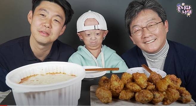 26일 유튜브 방송에 출연한 (사진 왼쪽부터) 홍성원 목사, 홍원기 군, 유승민 전 국민의힘 의원. /유튜브