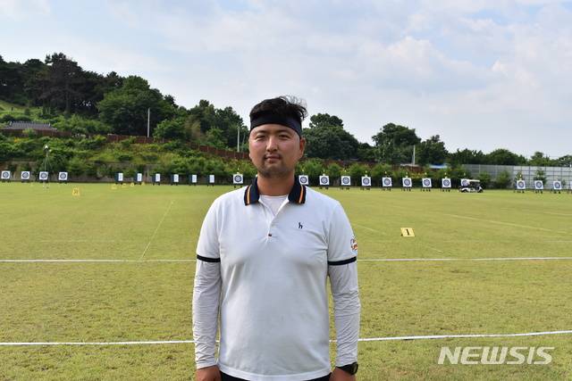 [서울=뉴시스]양궁 남자 국가대표 김우진 (사진 = 대한양궁협회 제공)