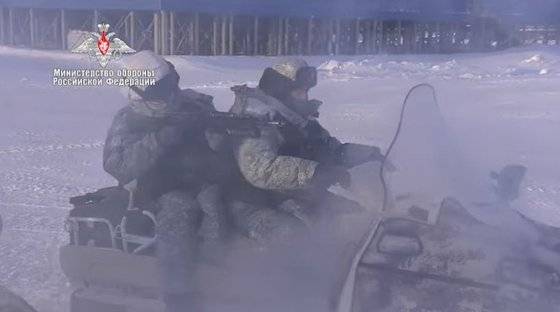 스노보빌을 타고 이동하는 러시아 병사. 인터넷 캡처