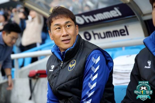 유상철 인천유나이티드 명예감독 (사진=프로축구연맹)