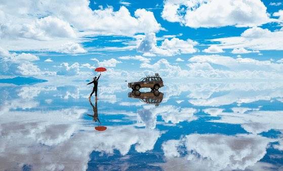 해발고도 3650m 높이에 펼쳐진 소금사막 우유니. 우기엔 사막에 물이 고여 얕은 호수로 변해 장관을 연출한다. 이 물 때문에 풍경은 아름답지만, 사업성은 너무 떨어진다. 사진 롯데관광