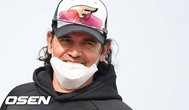 [OSEN=박준형 기자]한화 수베로 감독이 미소 짓고 있다. / soul1014@osen.co.kr