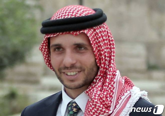요르단 국왕 압둘라 2세의 이복동생인 함자 빈 후세인 왕자. © AFP=뉴스1