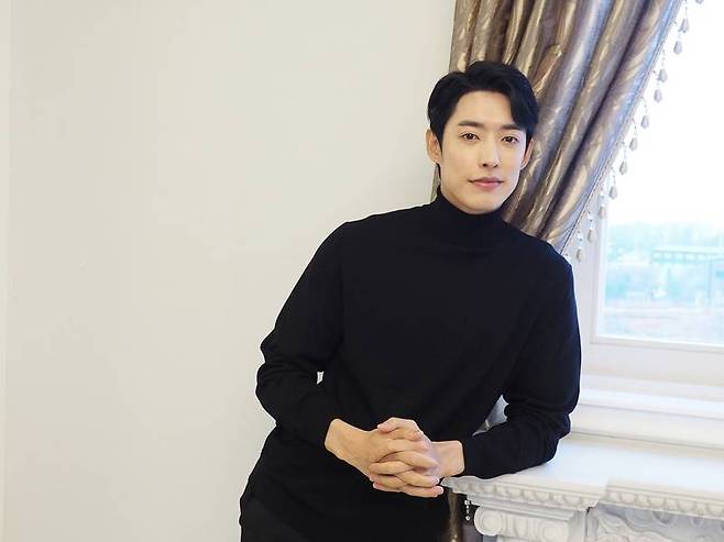 정헌이 `누가 뭐래도`에 대한 애정을 드러냈다. 제공|블루드래곤 엔터테인먼트