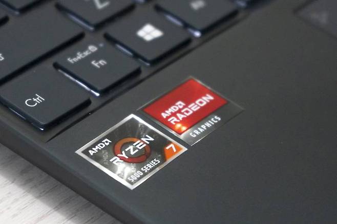 AMD 라이젠 5000 시리즈 APU, 지난 CES2021 기조연설을 통해 공개된 제품군이다. 출처=IT동아