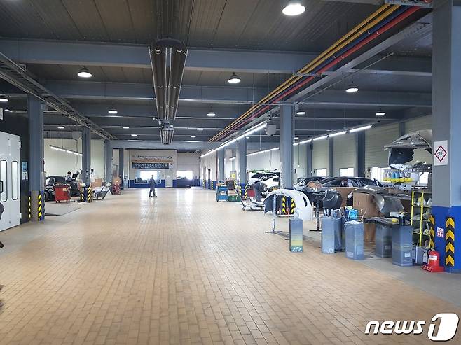 인천 남동구 남동공단 내 자동차 정비 공장 사진.(사진은 기사 내용과 무관함) /뉴스1 © News1