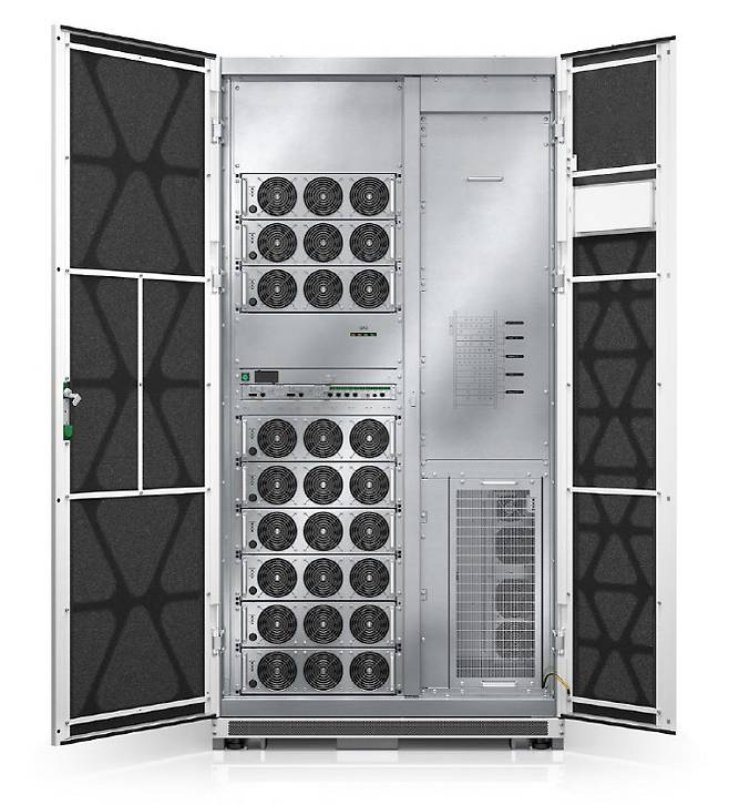 ▲슈나이더 일렉트릭 UPS 신제품 ‘Easy UPS 3L’. (사진=슈나이더일렉트릭)