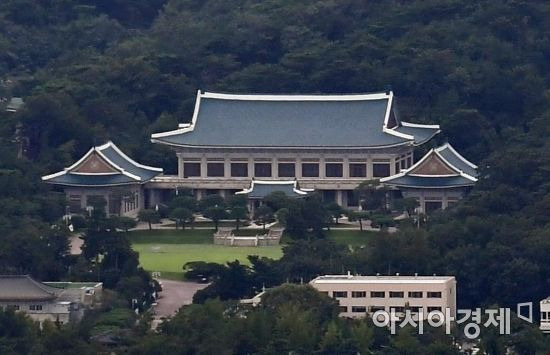 서울 남산에서 바라본 청와대 모습./김현민 기자 kimhyun81@