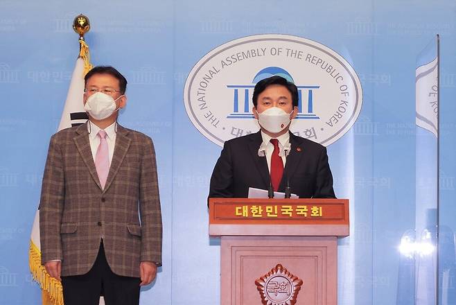 원희룡 제주지사가 13일 국회에서 기자회견을 열어 일본 정부의 후쿠시마 원전 오염수 방류 결정을 규탄하고 있다. 제주도 제공