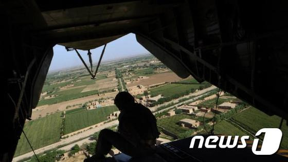 아프가니스탄에서 작전을 수행 중인 미군 헬기©AFP= 뉴스1