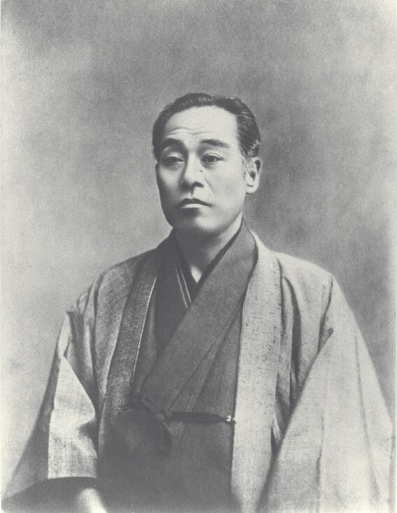 일본 메이지 시대의 지식인 후쿠자와 유키치의 초상(1891). 이 사진은 일본 최고액권인 1만엔권에도 담겨 있다. 근대 서양의 개념들을 소개한 <서양사정>은 일본 근대 형성에 영향을 끼쳤다는 평가를 받는다. 위키미디어 코먼스
