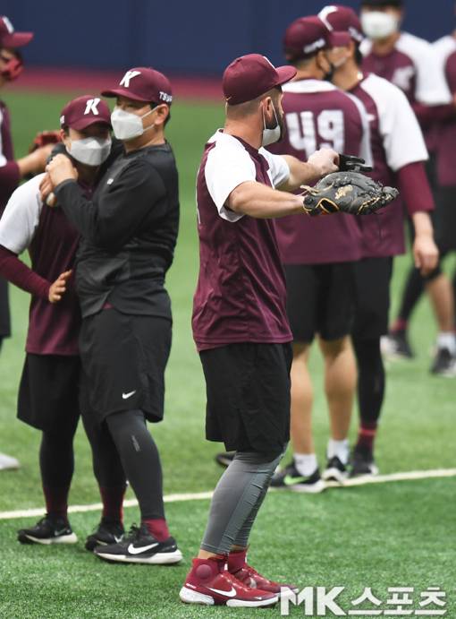 오늘 "롤린" 공연은 여기서 끝.